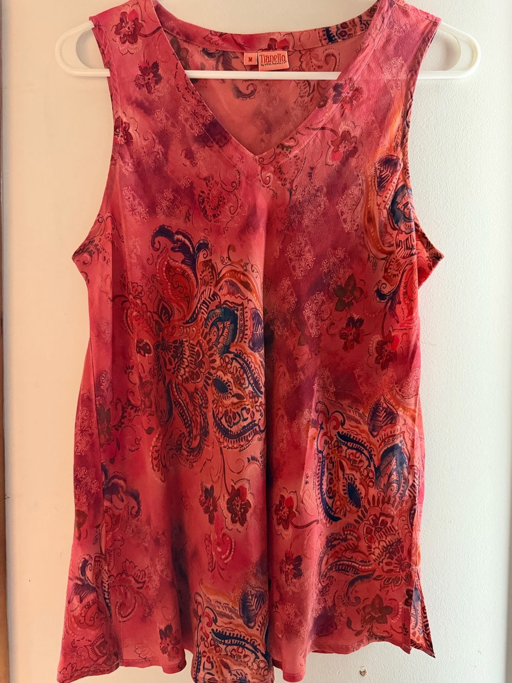 Tianello Silk Patterned Tank Size Medium